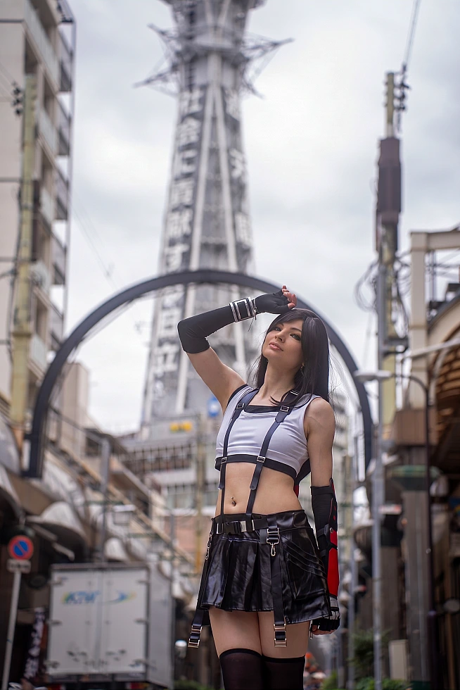 Tifa Lockhart Final Fantasy Cosplay - Photo 1