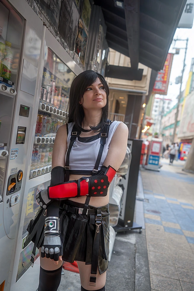 Tifa Lockhart Final Fantasy Cosplay - Photo 10